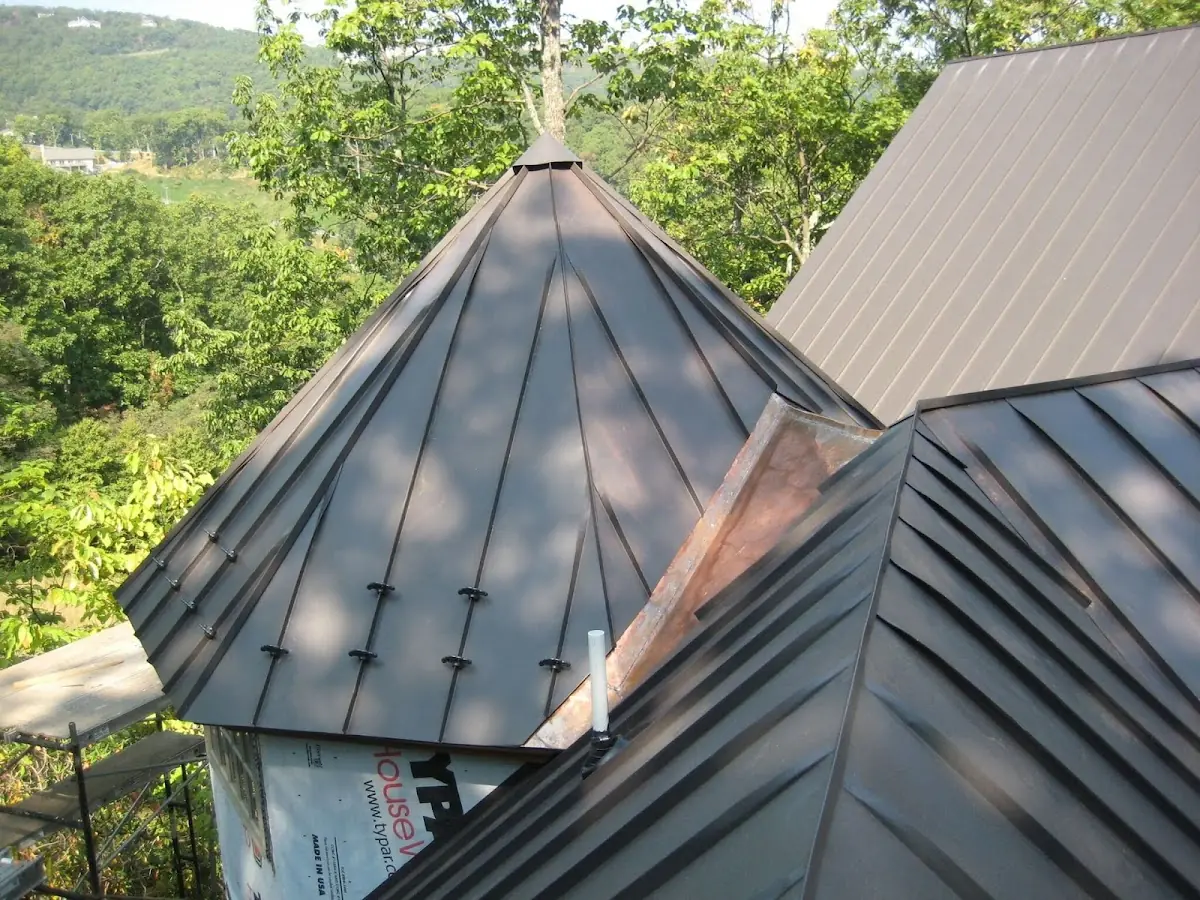 Professional Roof Tarp Installation by Craftsman Roofing in Galt
